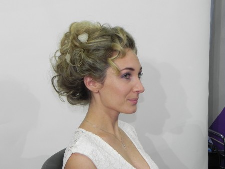 Φθηνά νυφικά.